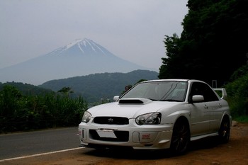 インプと富士山.jpg