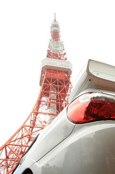 東京タワーとインプレッサ.jpg